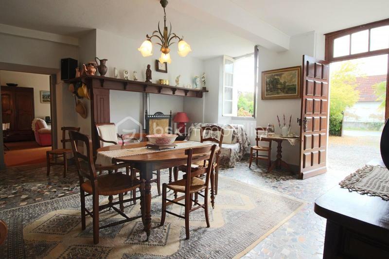 Demeure - 120 m² - 4 pièces