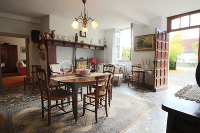 Demeure - 120 m² - 4 pièces