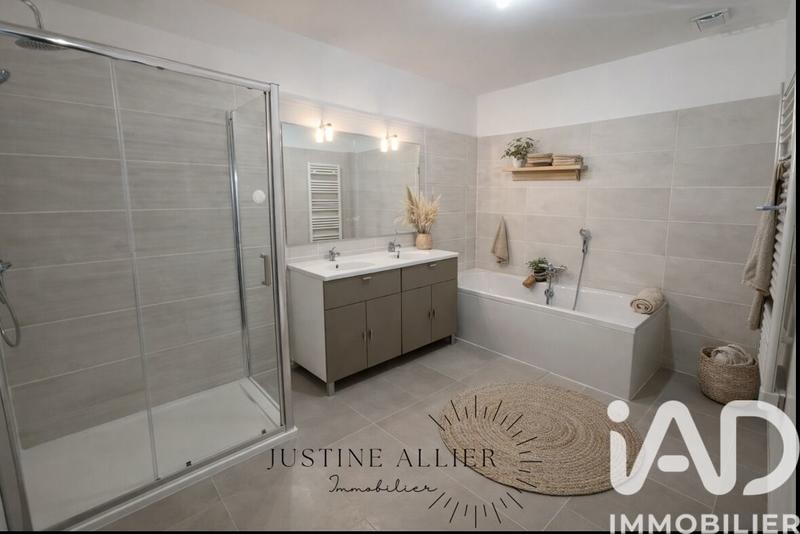 Maison de village - 120 m² - 4 pièces