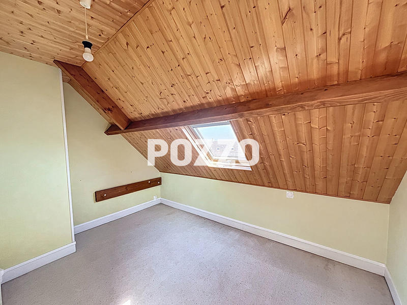 Maison - 140 m² - 8 pièces