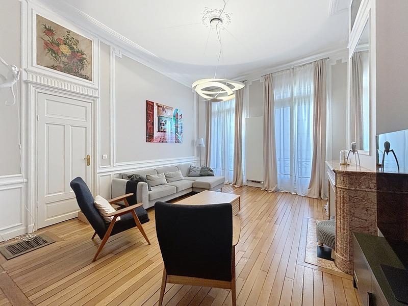 Maison bourgeoise - 488 m² - 16 pièces