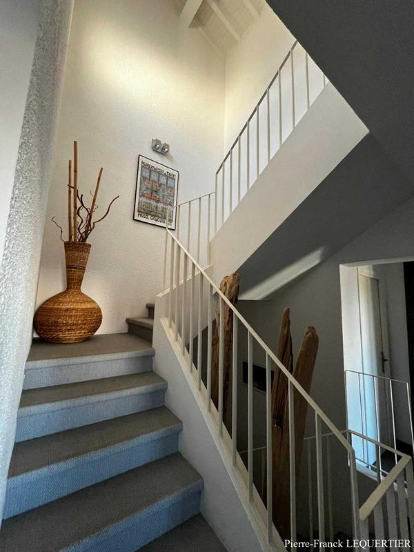 Maison d'architecte - 165 m² - 10 pièces