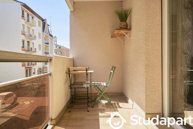 Chambre - 11 m² - 1 pièce