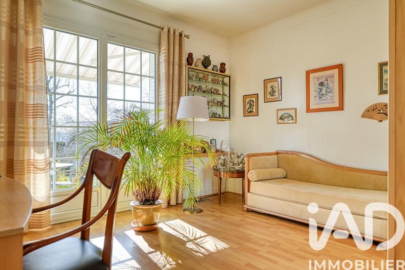 Maison - 200 m² - 8 pièces