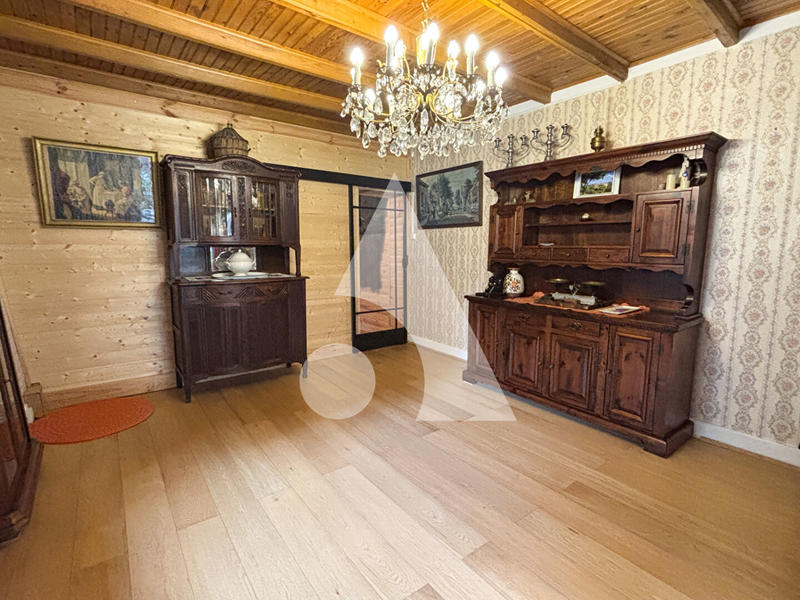 Maison - 143 m² - 6 pièces