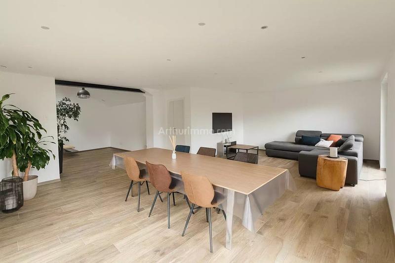 Maison - 140 m² - 5 pièces