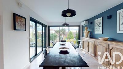 Maison de ville - 286 m² - 8 pièces