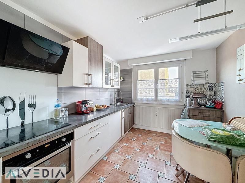 Appartement - 95 m² - 4 pièces