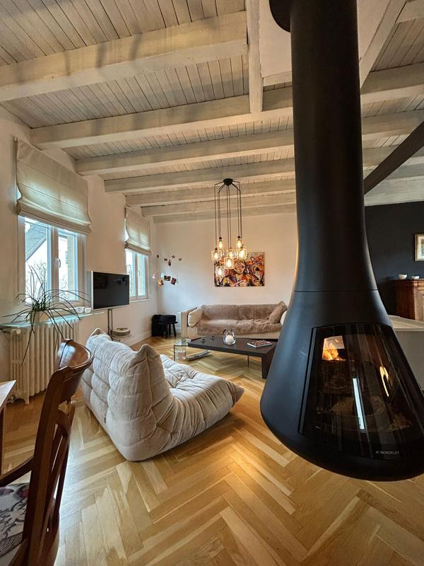 Maison - 200 m² - 8 pièces