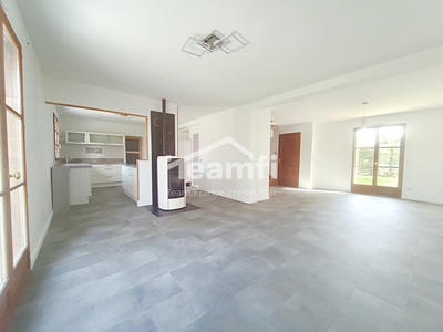 Maison contemporaine - 163 m² - 8 pièces