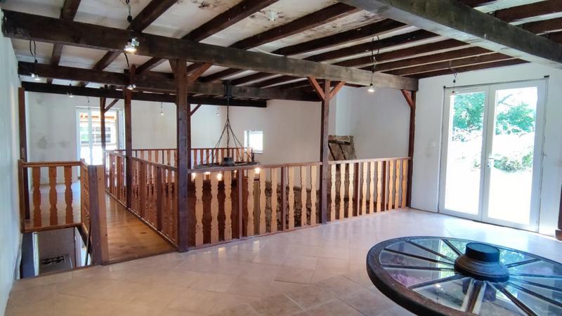 Propriété - 237 m² - 12 pièces