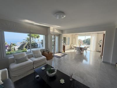 Villa - 370 m² - 7 pièces