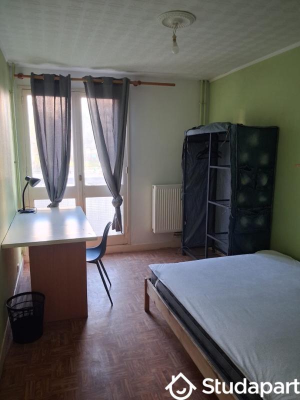 Chambre - 10 m² - 1 pièce