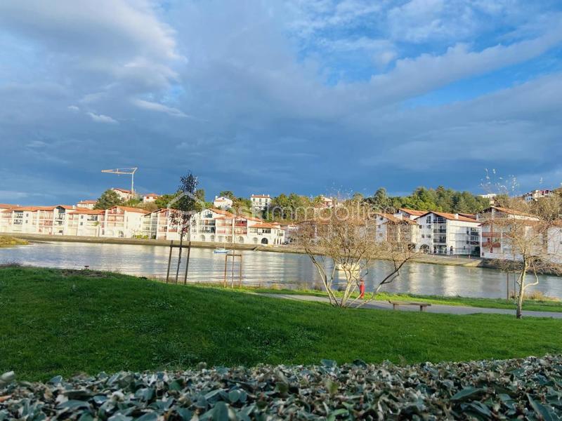 Studio - 30 m² - 1 pièce