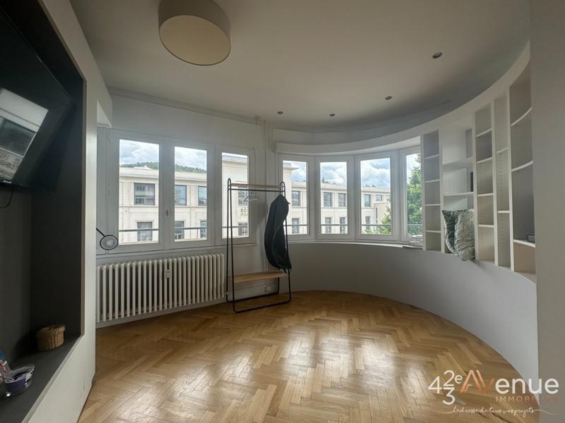 Appartement - 107 m² - 4 pièces