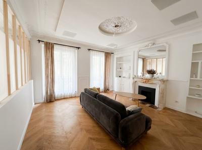 Appartement - 92 m² - 5 pièces