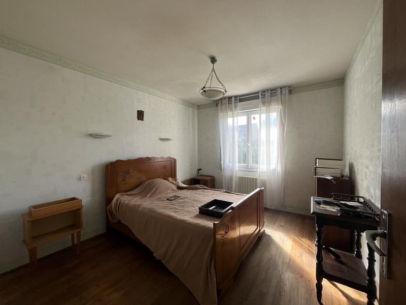 Maison - 103 m² - 7 pièces