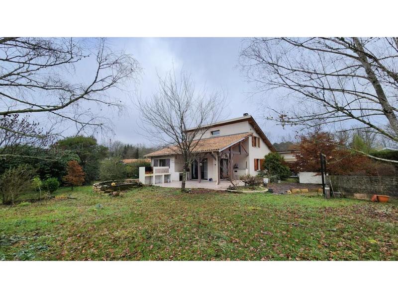 Maison - 154 m² - 6 pièces