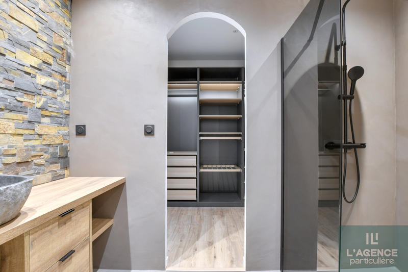 Appartement - 177 m² - 5 pièces