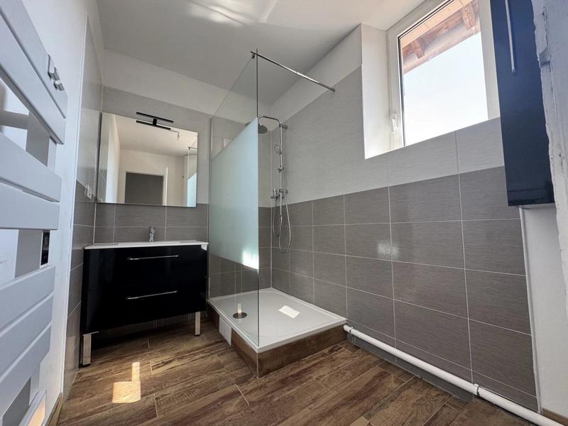 Appartement - 84 m² - 4 pièces