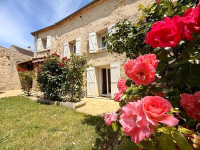 Maison - 195 m² - 6 pièces