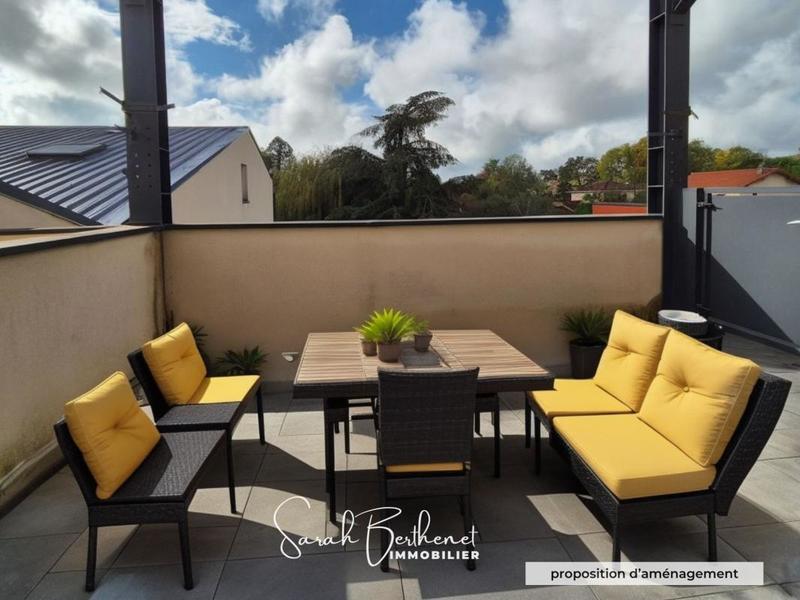 Appartement - 94 m² - 4 pièces