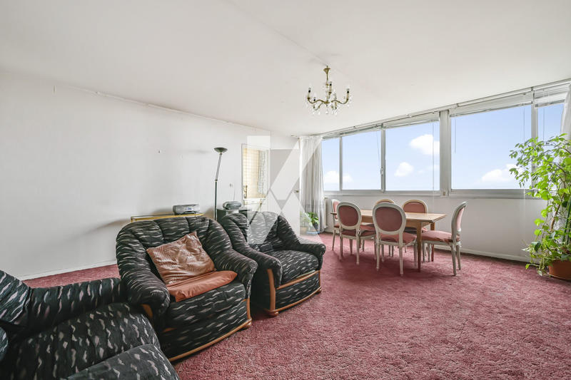 Appartement - 93 m² - 5 pièces