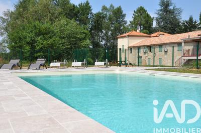 Maison - 499 m² - 16 pièces