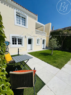 Maison - 185 m² - 6 pièces