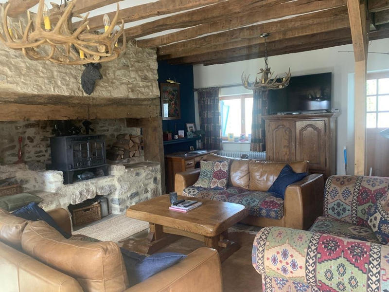 Maison - 220 m² - 10 pièces