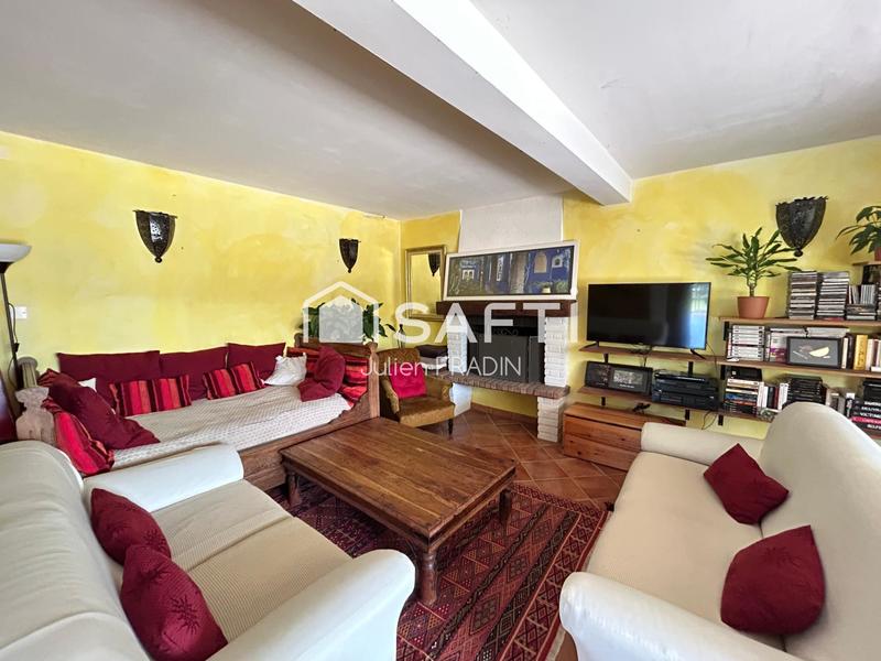 Maison de village - 217 m² - 8 pièces