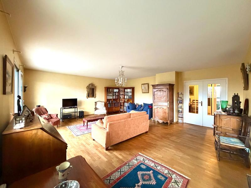 Appartement - 135 m² - 4 pièces