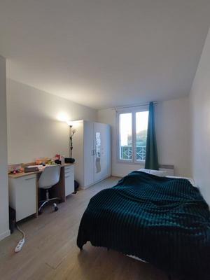 Maison - 97 m² - 4 pièces