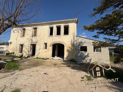 Maison ancienne - 266 m² - 6 pièces