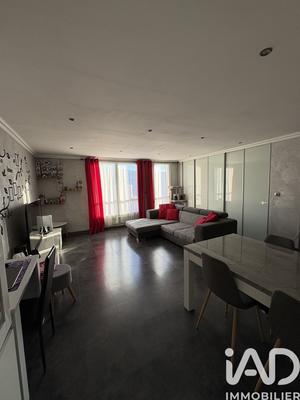 Appartement - 94 m² - 4 pièces