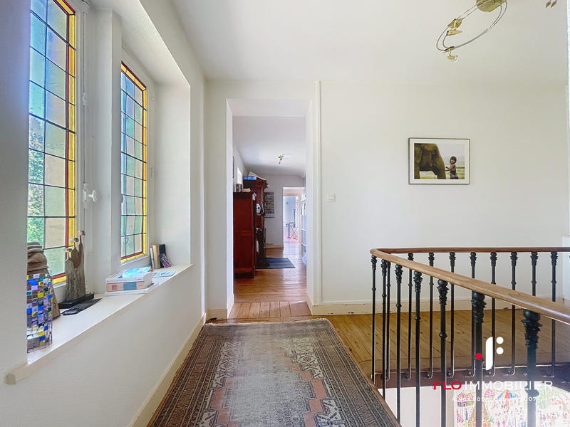 Maison ancienne - 328 m² - 8 pièces