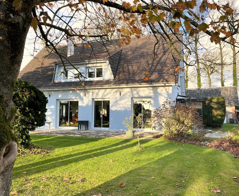 Maison traditionnelle - 160 m² - 7 pièces