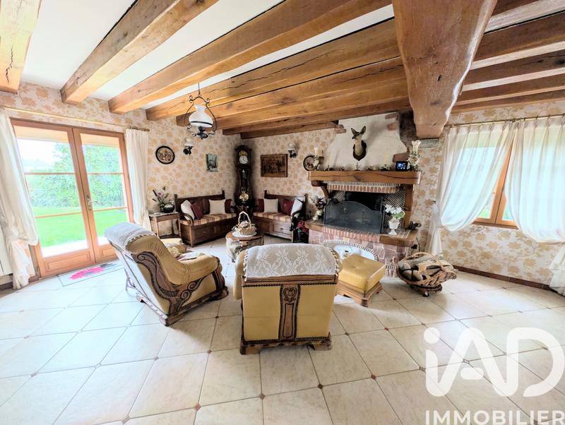 Maison - 201 m² - 7 pièces