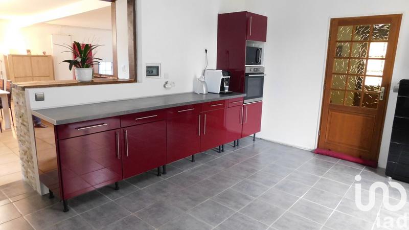 Maison - 210 m² - 8 pièces