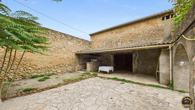 Maison ancienne - 250 m² - 7 pièces