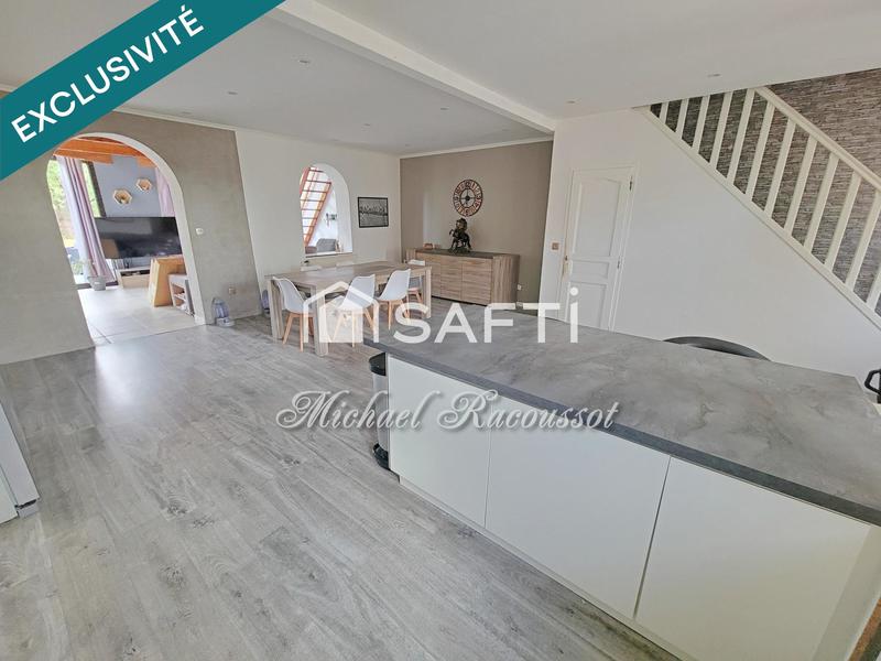 Maison - 164 m² - 8 pièces