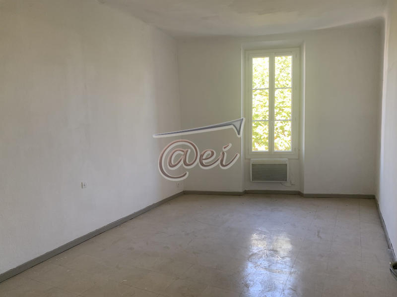 Appartement - 94 m² - 4 pièces