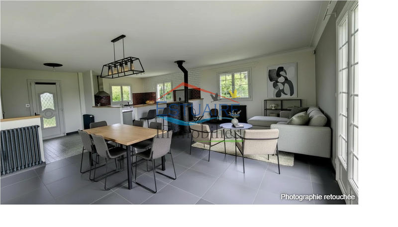 Maison traditionnelle - 141 m² - 6 pièces