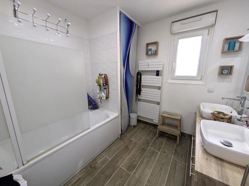 Maison - 140 m² - 7 pièces