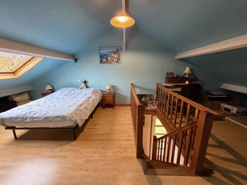 Maison - 93 m² - 5 pièces