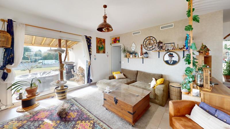 Maison - 140 m² - 5 pièces