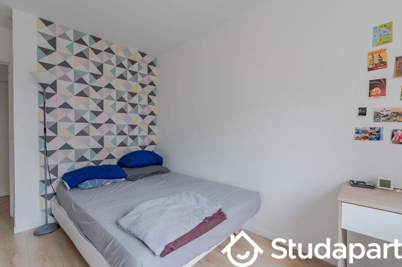 Chambre - 104 m² - 1 pièce