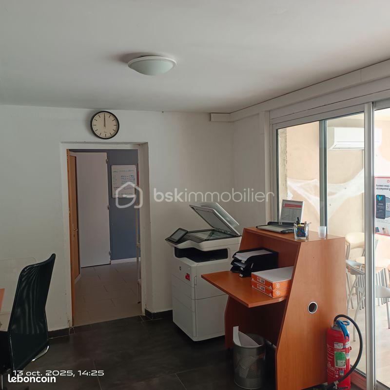 Bureau - 79 m² - 4 pièces