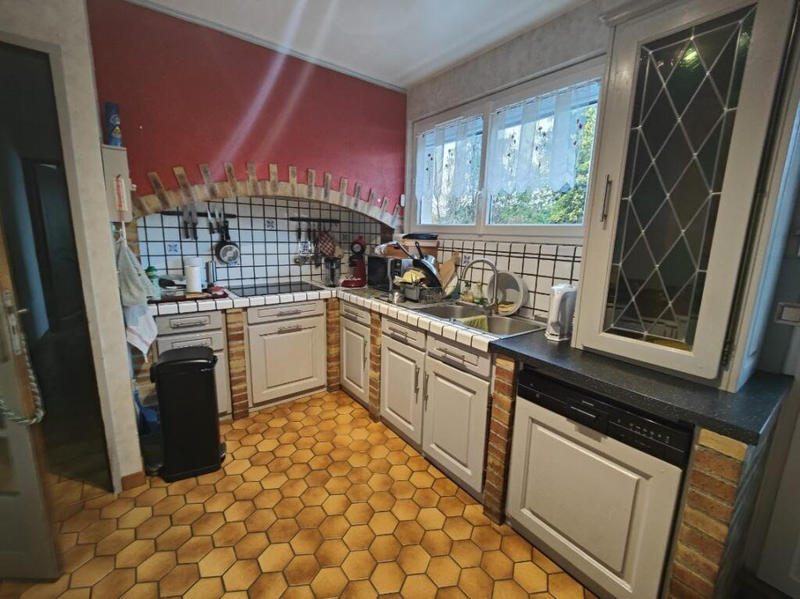 Maison - 102 m² - 6 pièces