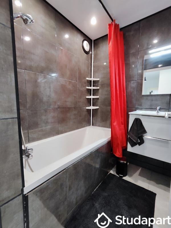 Chambre - 14 m² - 1 pièce